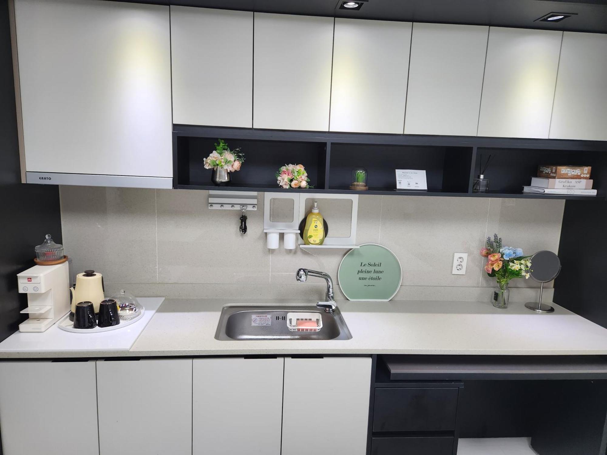 Daegu Star B&B Dsr Hotel Lily Guestroom Phòng bức ảnh