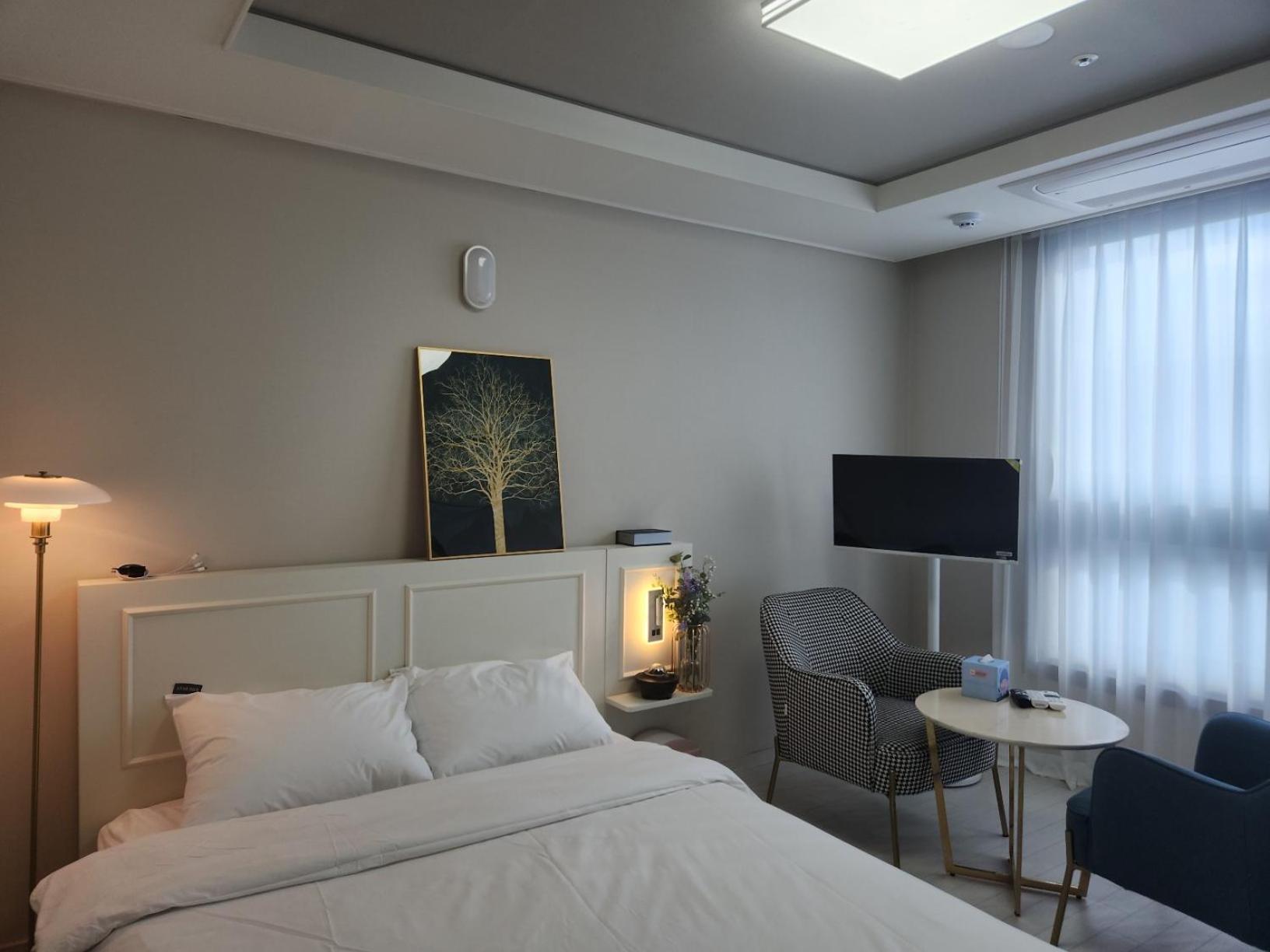 Daegu Star B&B Dsr Hotel Lily Guestroom Ngoại thất bức ảnh