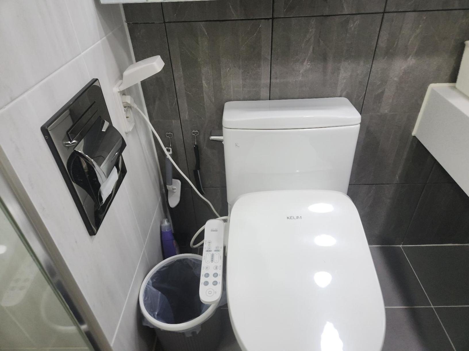 Daegu Star B&B Dsr Hotel Lily Guestroom Ngoại thất bức ảnh