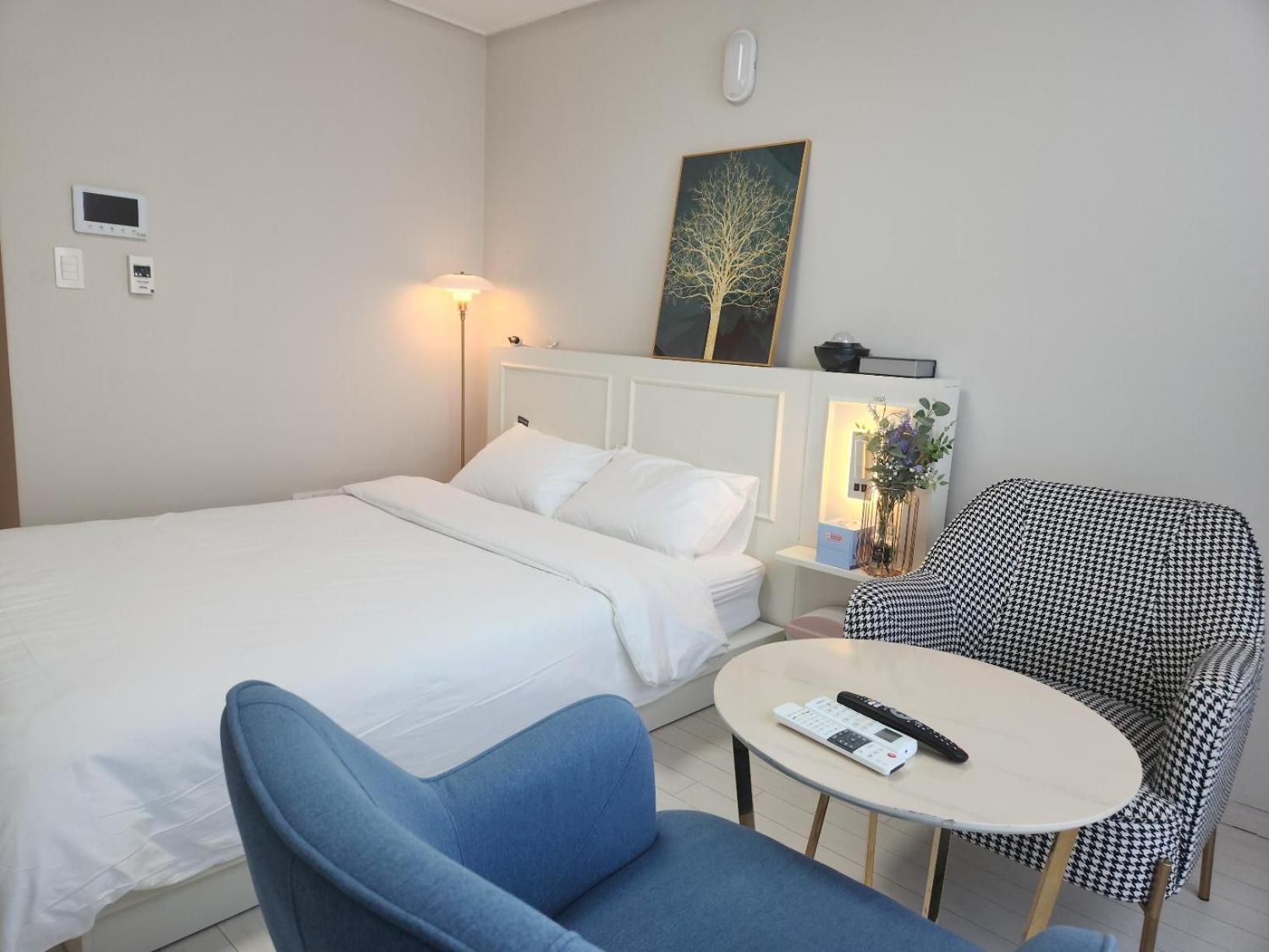 Daegu Star B&B Dsr Hotel Lily Guestroom Ngoại thất bức ảnh