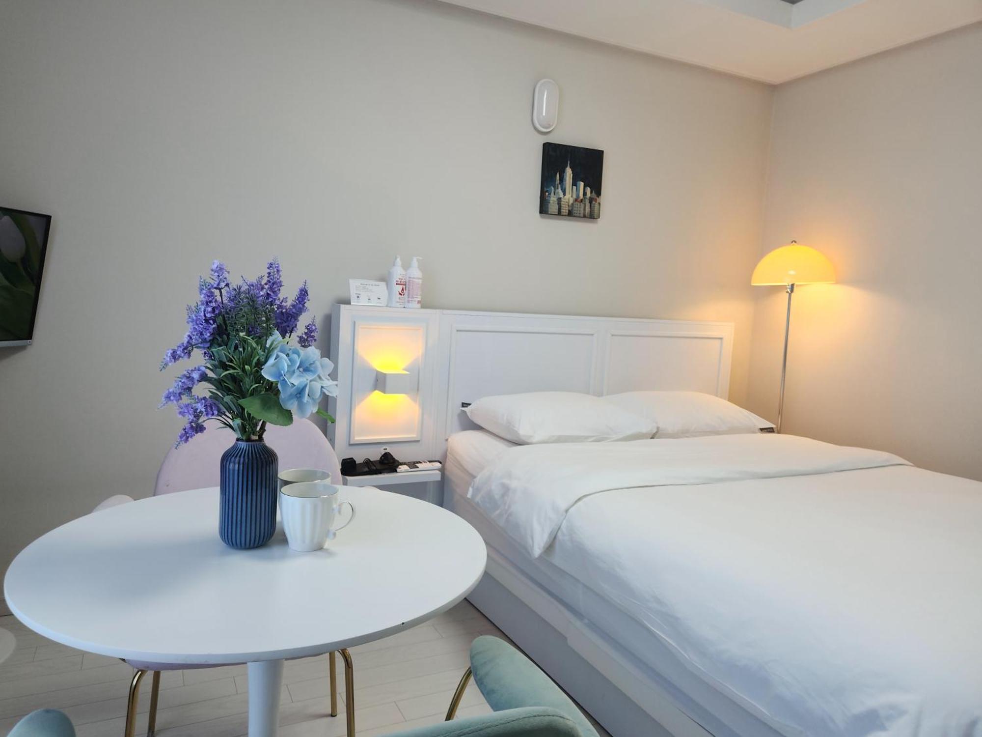 Daegu Star B&B Dsr Hotel Lily Guestroom Phòng bức ảnh