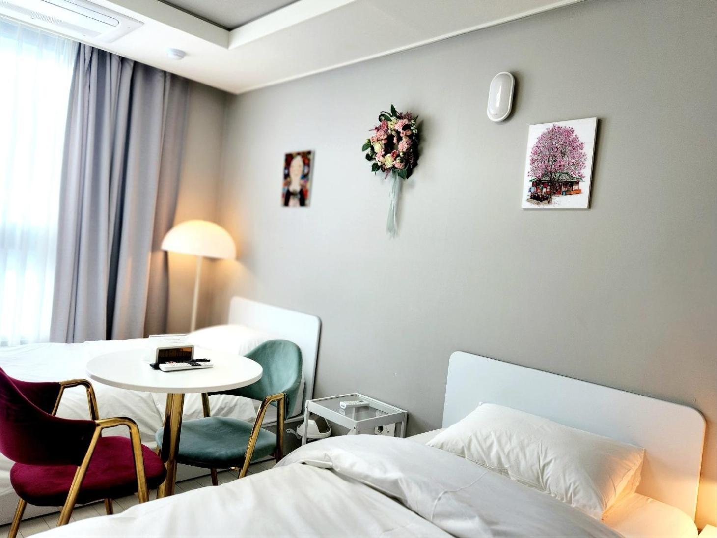 Daegu Star B&B Dsr Hotel Lily Guestroom Phòng bức ảnh