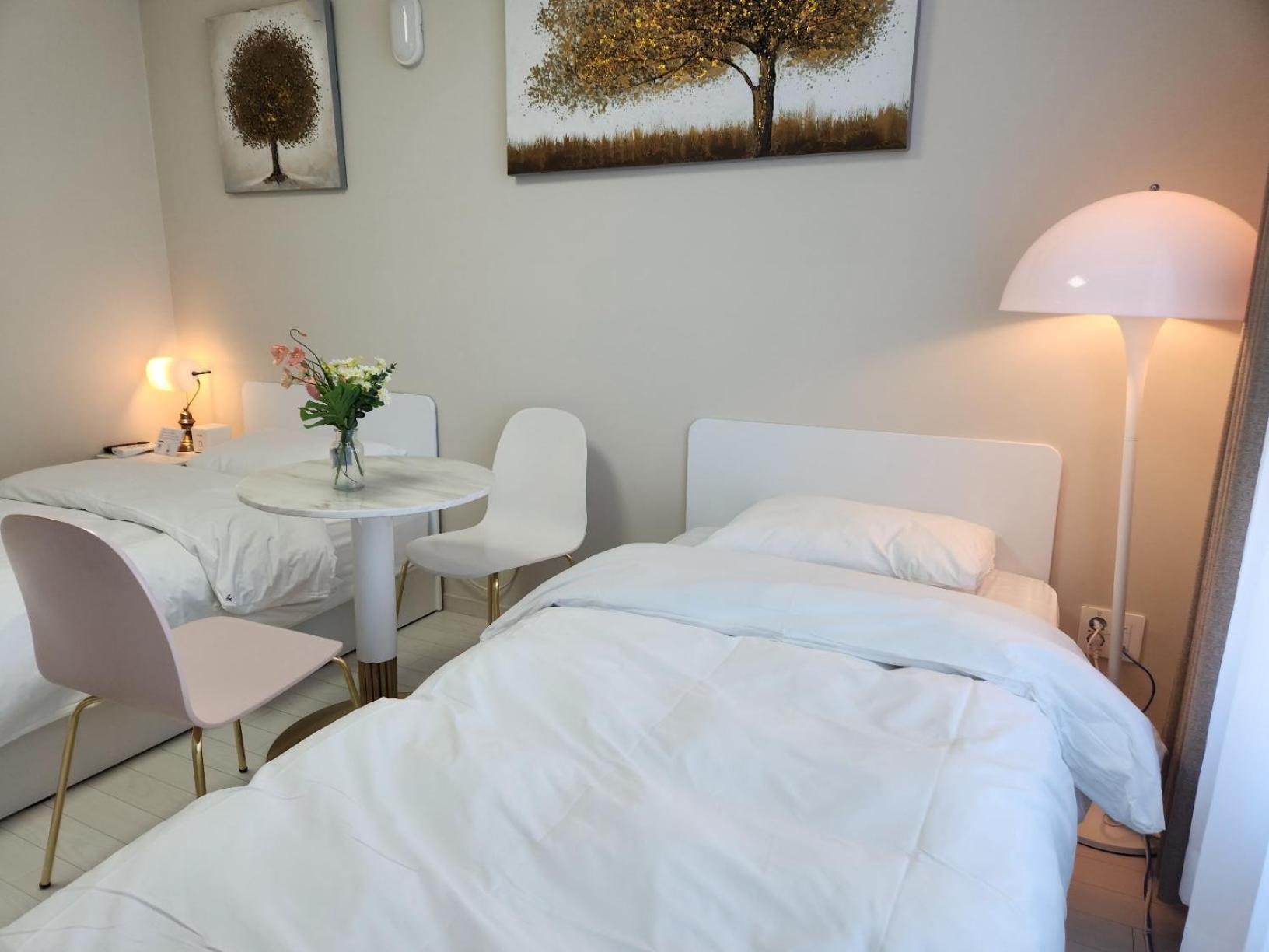 Daegu Star B&B Dsr Hotel Lily Guestroom Phòng bức ảnh