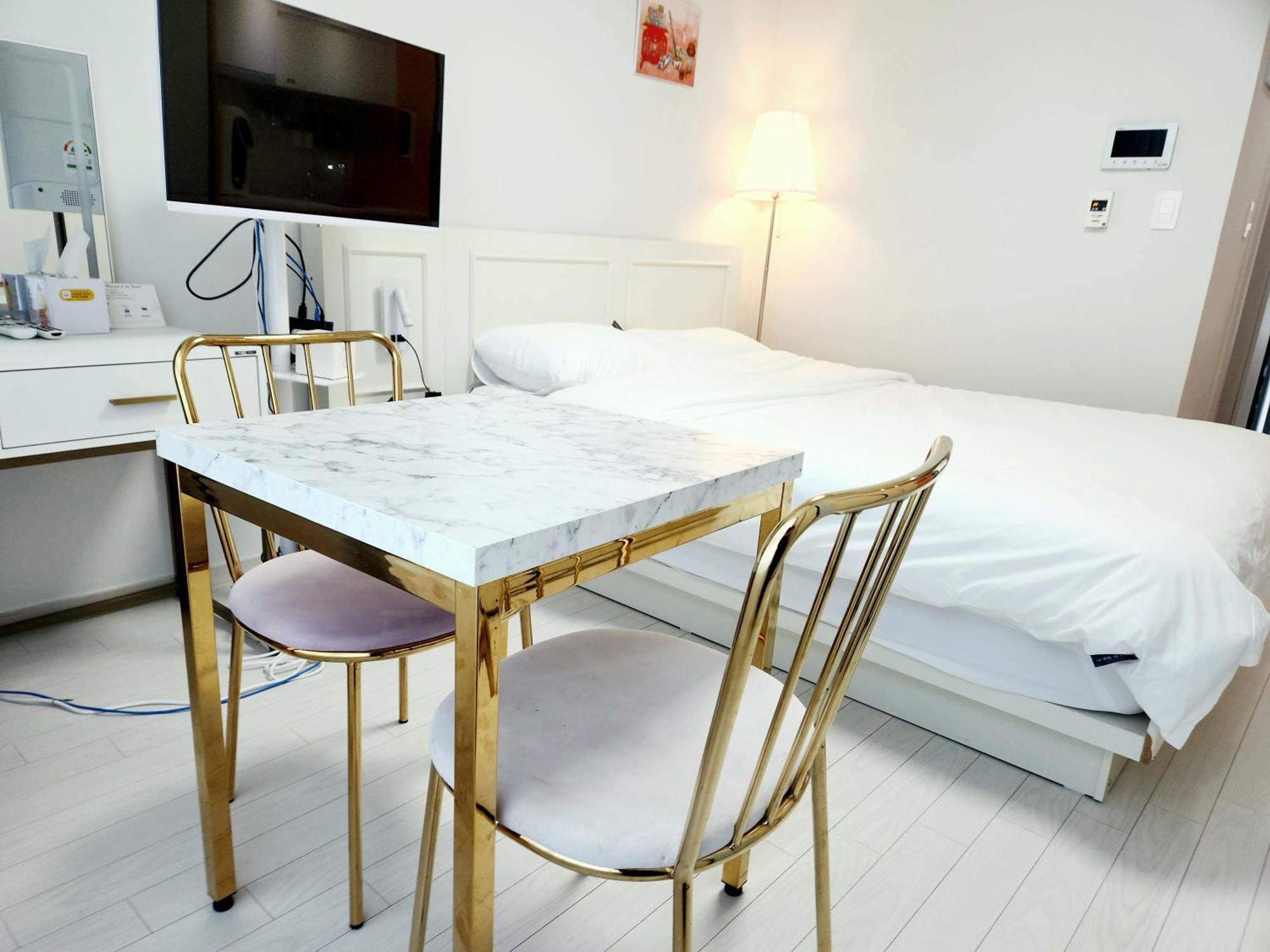 Daegu Star B&B Dsr Hotel Lily Guestroom Phòng bức ảnh