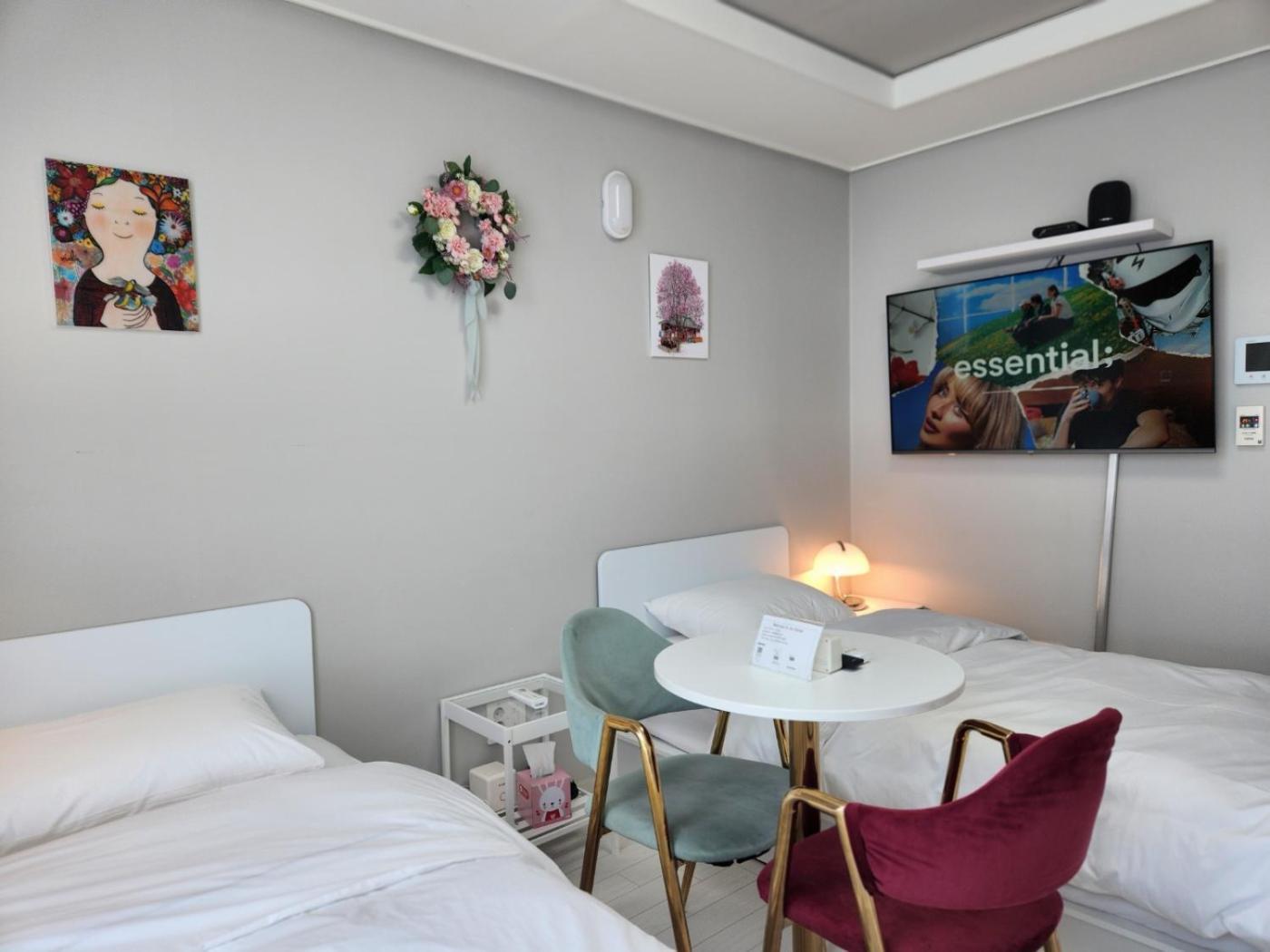 Daegu Star B&B Dsr Hotel Lily Guestroom Ngoại thất bức ảnh
